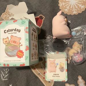 Lulu the Piggy Caturday Kitty Teaser Blind Box